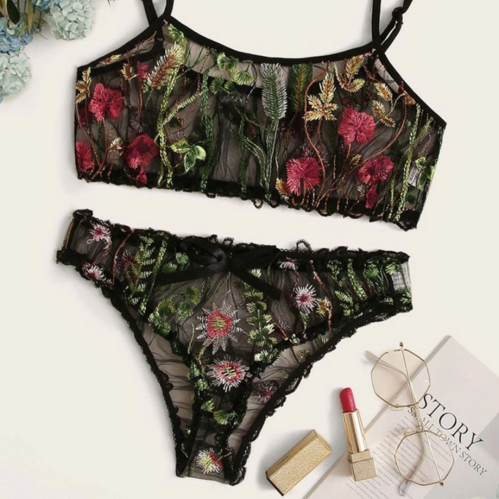 NWT Floral Sheer Shein Lingerie Set Size Large
